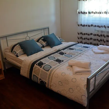 Hisa V Travniku Сasa de vacaciones Smartno