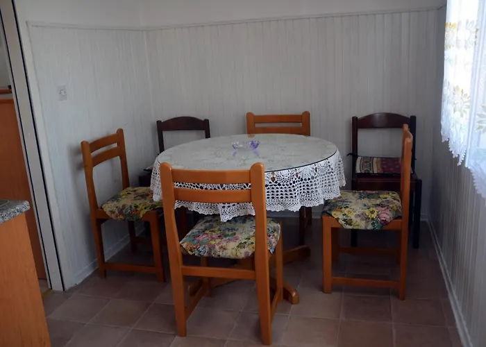 Hisa V Travniku Smartno